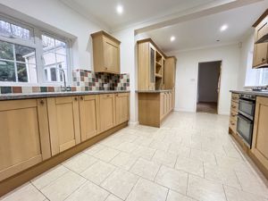 Photo 16- click for photo gallery